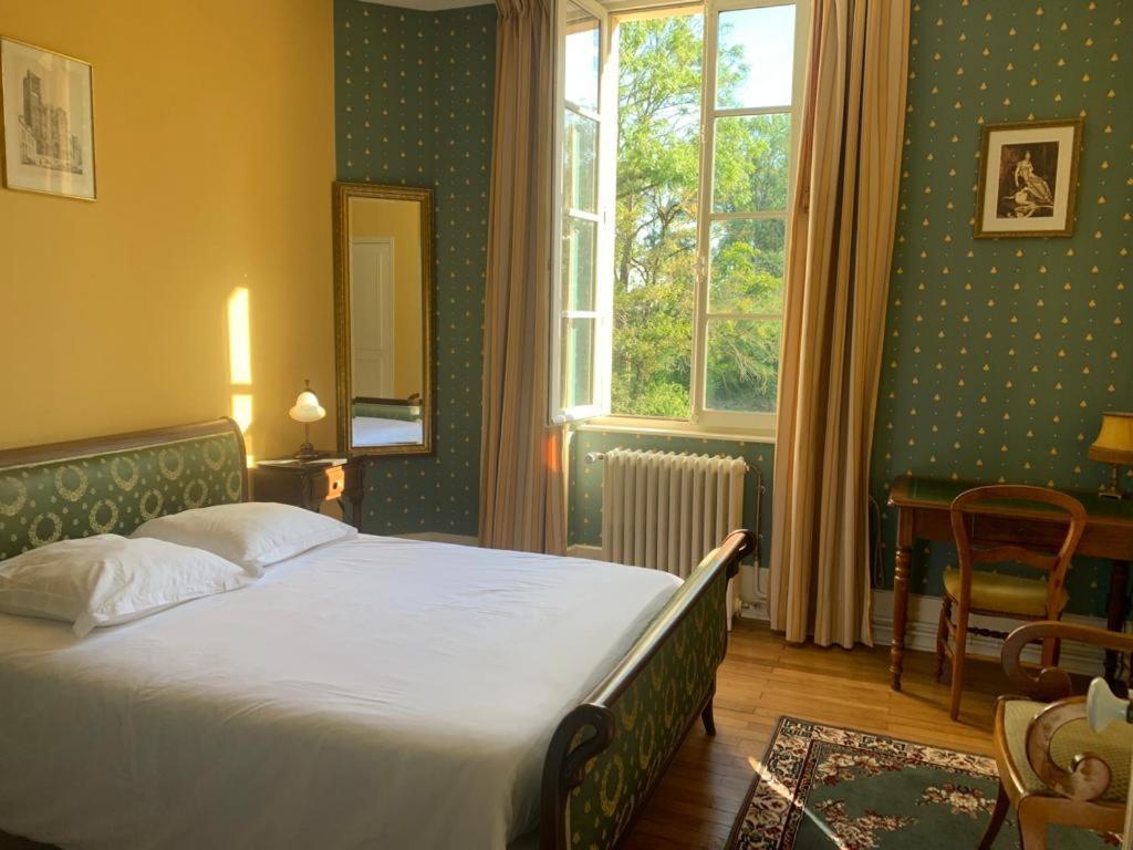 Domaine De Prefond Bed & Breakfast Bengy-sur-Craon Екстериор снимка