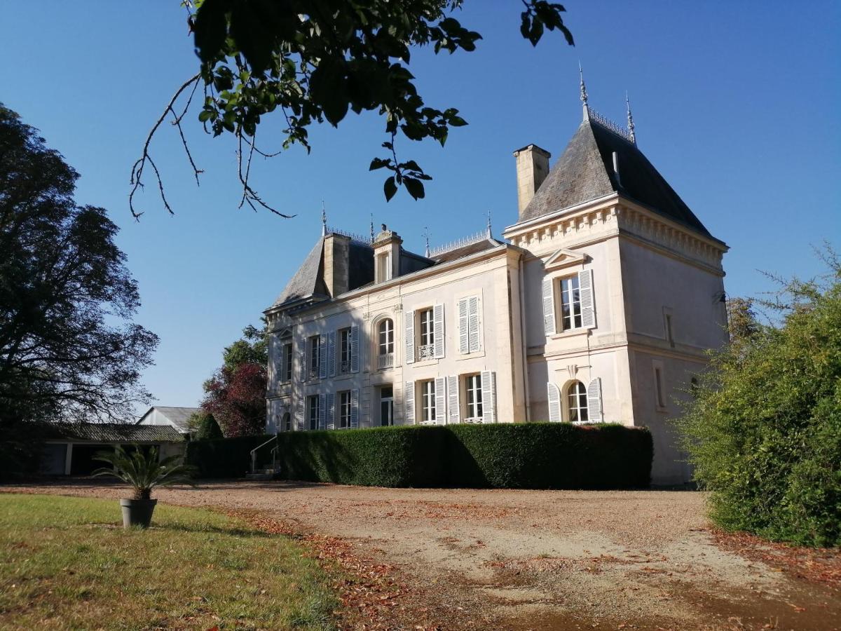 Domaine De Prefond Bed & Breakfast Bengy-sur-Craon Екстериор снимка