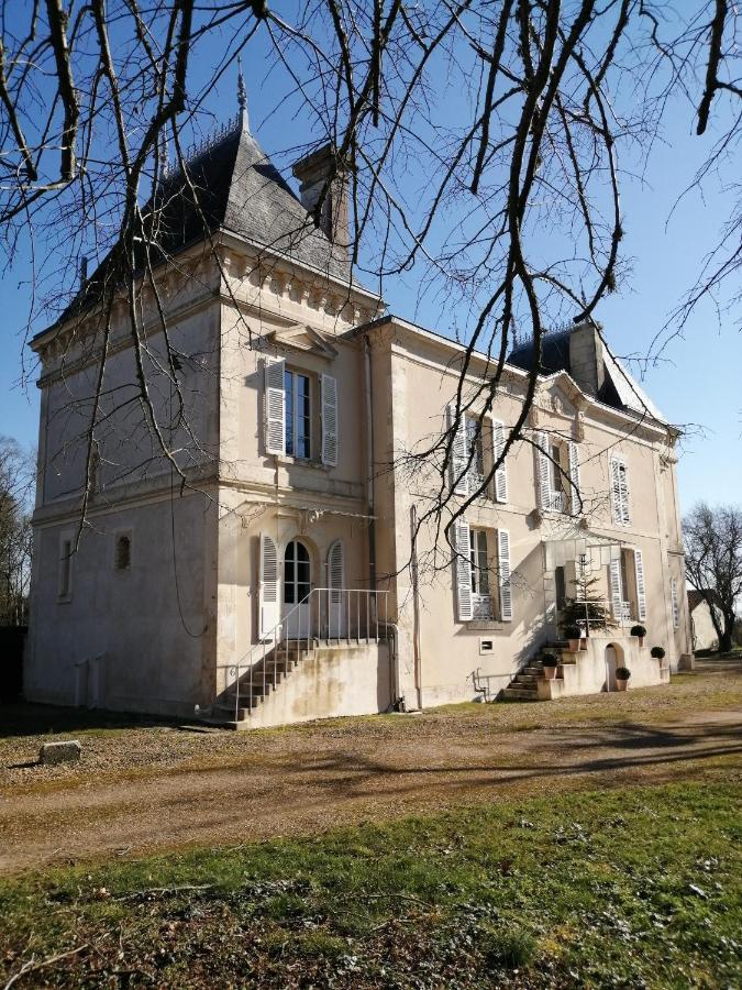 Domaine De Prefond Bed & Breakfast Bengy-sur-Craon Екстериор снимка