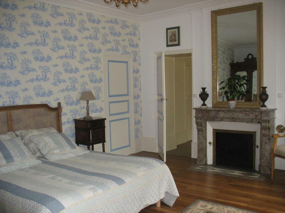 Domaine De Prefond Bed & Breakfast Bengy-sur-Craon Екстериор снимка