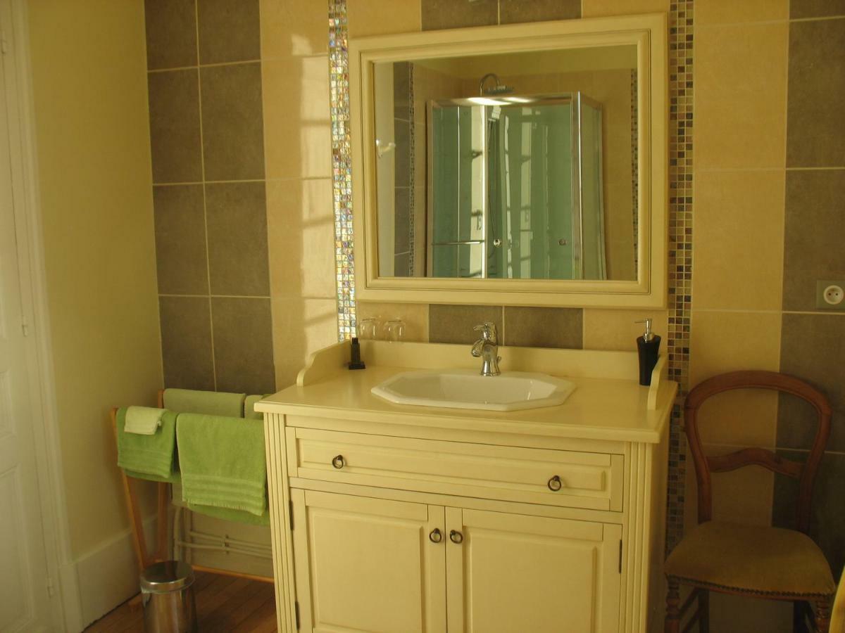 Domaine De Prefond Bed & Breakfast Bengy-sur-Craon Екстериор снимка